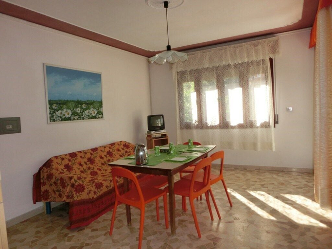 Interior 4, Beautiful Flat 250m From the Beach for 8 Guests, Venezia
