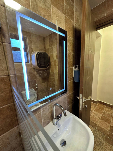 Bathroom 4, 2, Antica Jabalal-lwebdeh, Wadi Essier