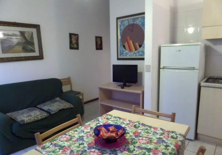 Living room, Welcoming Apartment in Rosolina, Rovigo