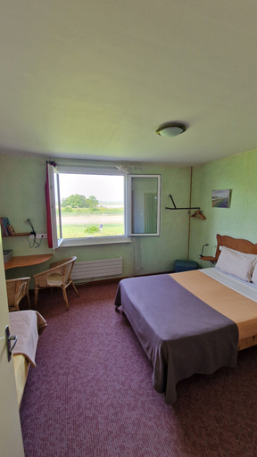 Bedroom 2, Hôtel Rose, Manche