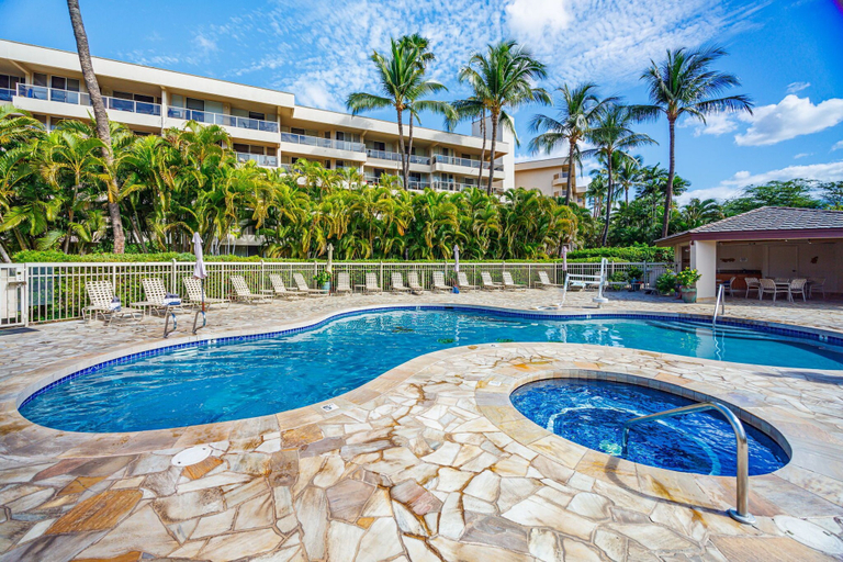 Pool 2, 2 2 New Designer Beachside Resort Vistas, Maui