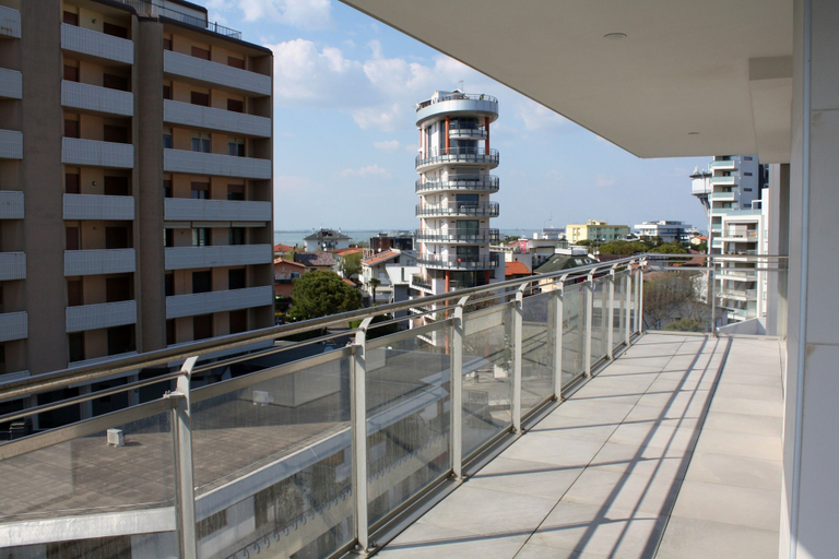 Property grounds 1, Central Lignano Apartment, Udine