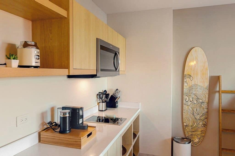Private kitchen 4, Cozy Downtown Studio With Rooftop Pool & Arch/ocean Views, La Paz