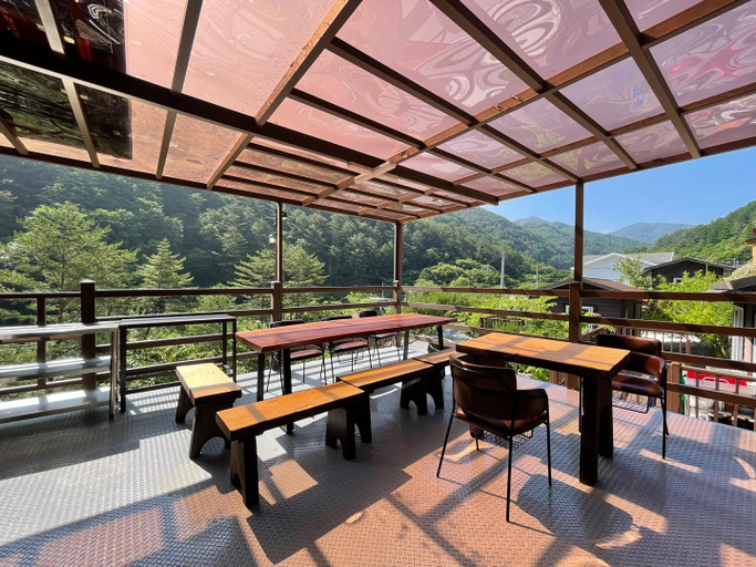 Others 5, Yeongwol Gypsy Pension, Yeongwol