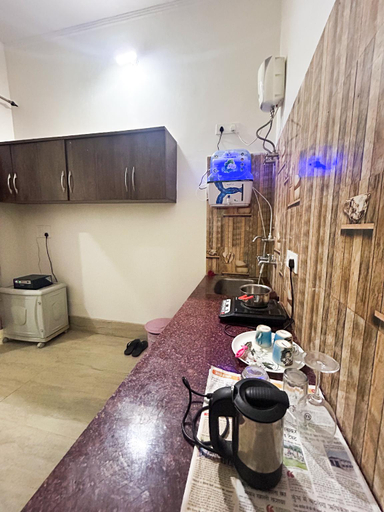 Others 3, Gaharwar Home Stay, Dehradun