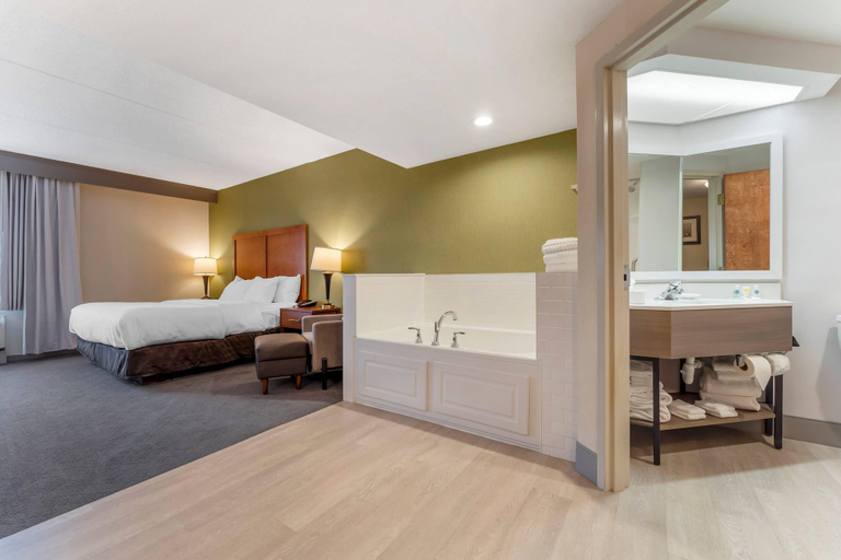 Bedroom 3, Comfort Inn & Suites LaVale - Cumberland, Allegany