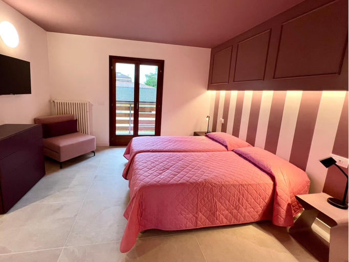 Room 3, Terraced Villa With Pool, Udine
