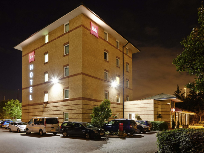 Exterior & Views 2, ibis London Thurrock M25, Thurrock