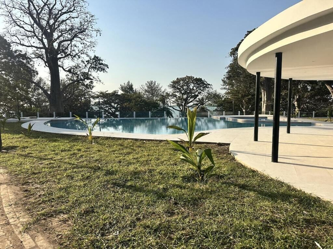 Pool 4, Tanji Cliffs, Kombo South