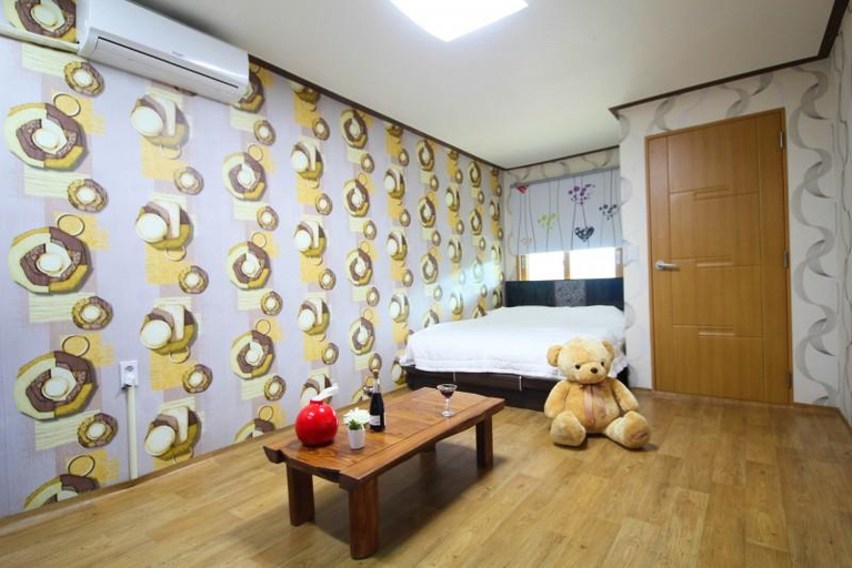 Bedroom 3, Suncheon Bay Baramuieondeok Pension, Suncheon