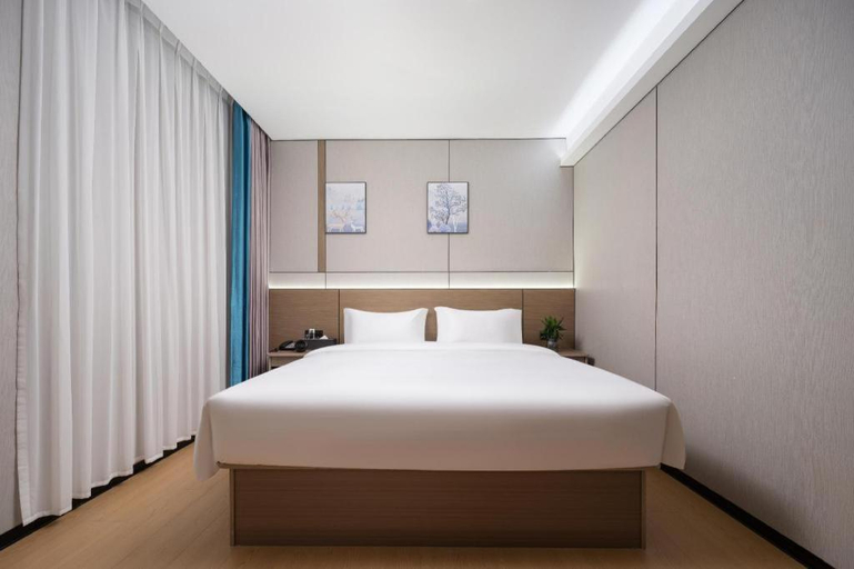 Bedroom, YuLong Hotel, Guangzhou