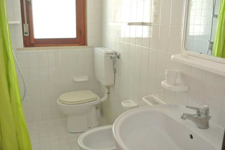 Bathroom, Cozy Flat With sun Terrace, Udine