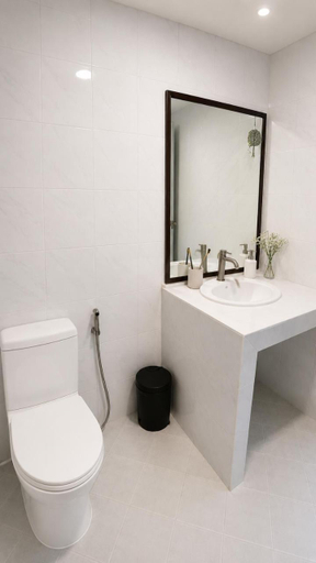 Bathroom 3, Holiday House Kata & Karon Phuket Hotel, Phuket Island