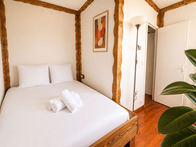 Room 2, Small House Downtown Near Monaco, Alpes-Maritimes