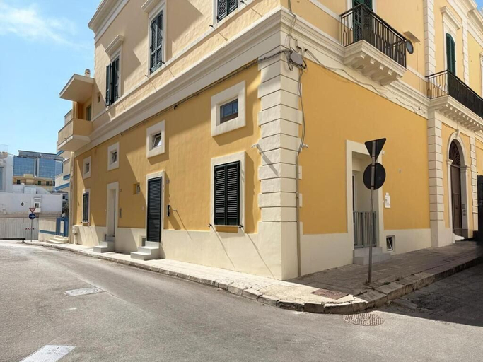Exterior, Molo Mazzini, Lecce