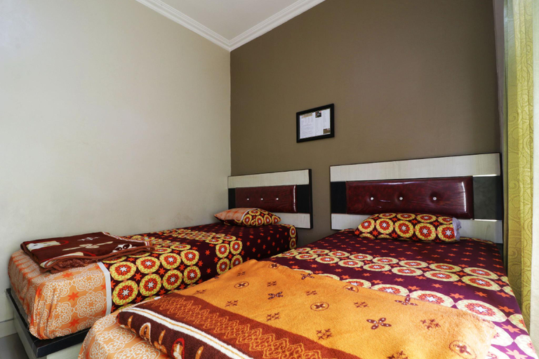 Bedroom 3, Hotel Graha Soeltan by ZUZU, Serdang Bedagai