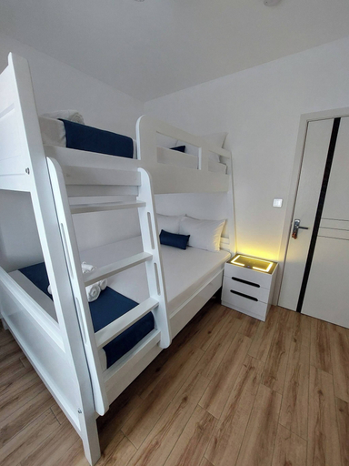 Room 5, Sunset Escape Apartment Modern & Spacious Two Bedroom in Tatu City, Ruiru