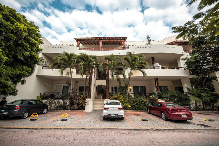 Exterior & Views, Luxury Ocean View Penthouse With Rooftop Jacuzzi in Playa del Carmen, Cozumel