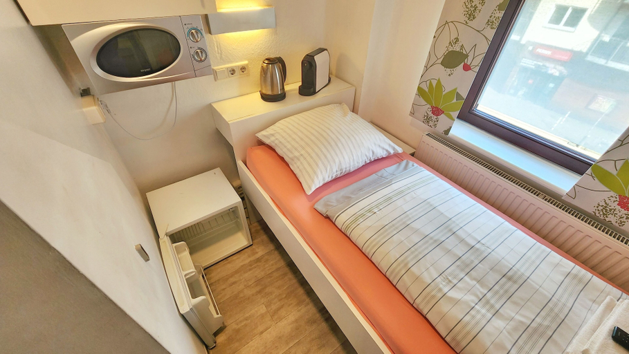 Bedroom 3, Aparthotel Marion Weber, Bremen