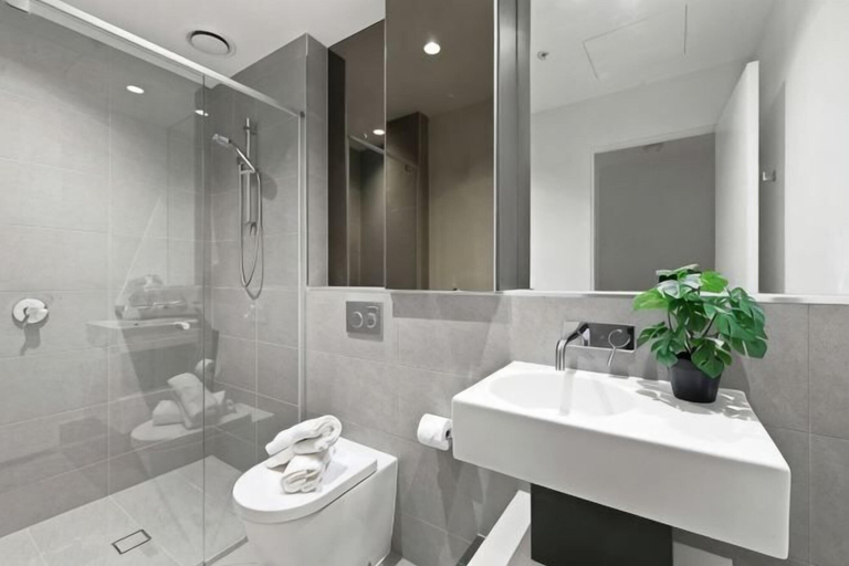 Bathroom, A Cozy Apt Right Next to Southern Cross Station, Melbourne