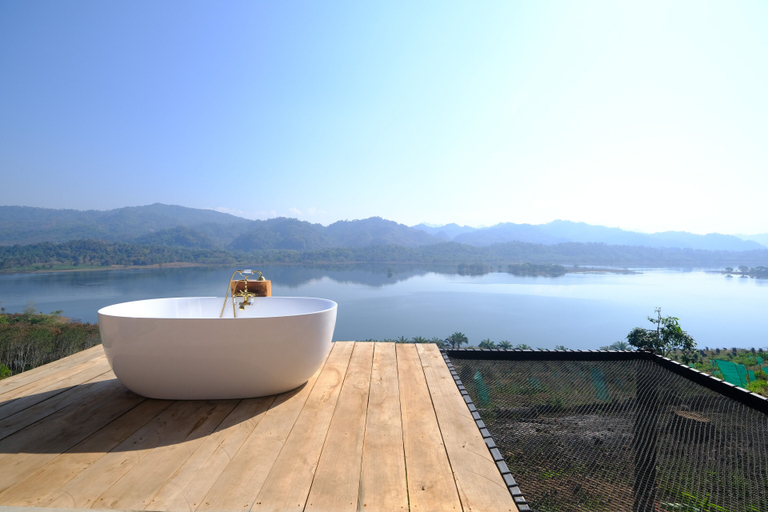 Others 5, phetruntee resort, Sangkhla Buri