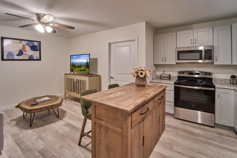 Private kitchen 2, The Ruby 111, Sevier