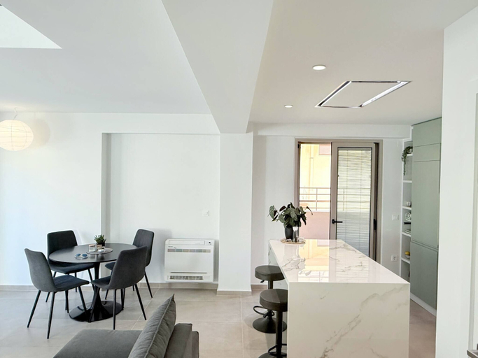Dining room, Azure Loft - 3min Walk to Beach, 10min to Old Town, Crete