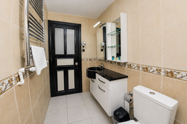 Bathroom 3, Antik Manastır İda, Edremit