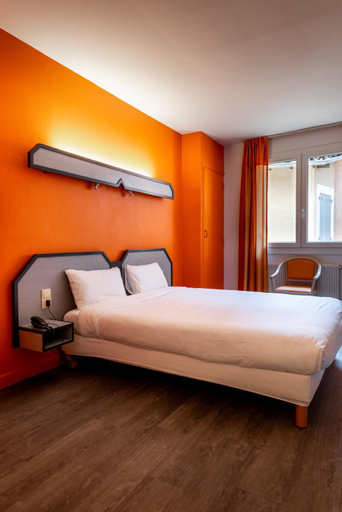 Bedroom 3, Hotel Du Vigan, Tarn