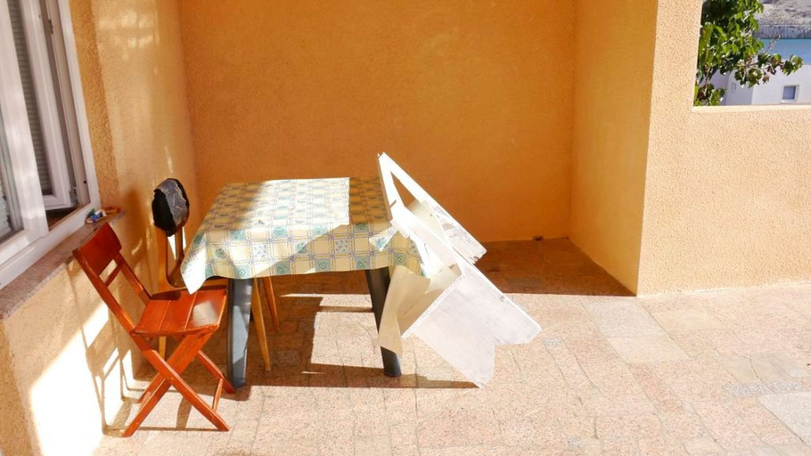 Others 4, Cozy 1 Bedroom Apartment With sea View, Novalja