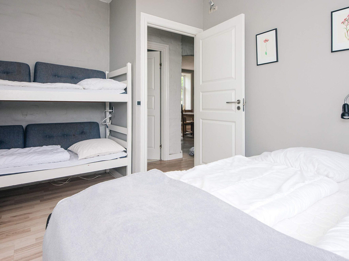 Bedroom 2, 4 Star Holiday Home in Romo, Tønder