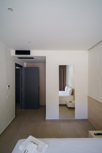 Others 2, Noema Hotel, Epirus