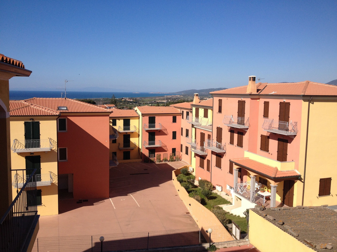 Beach 2, Modern 1 bed Apartment Sleep 3 sea View Only 700mt From sea, Sassari