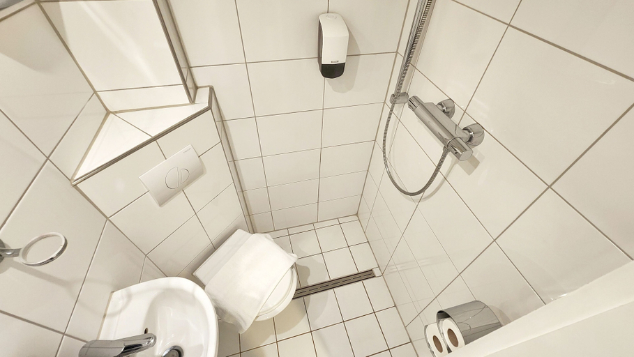 Bathroom 5, Aparthotel Marion Weber, Bremen