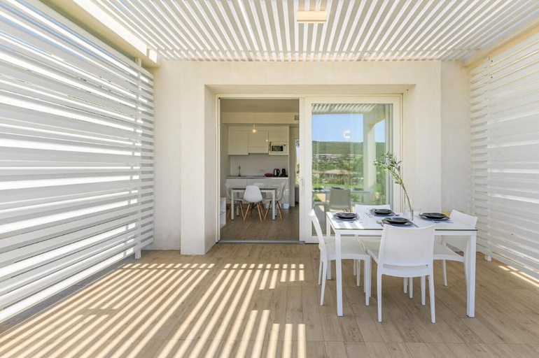 Others 5, Stunning Capo Falcone Charming Apartments for 4 People B4P Bilo4 Premium, Sassari