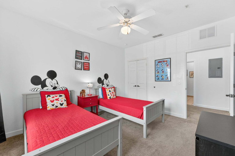 Room 3, Peaceful 2BR Pet Friendly Condo Near Disney, Osceola
