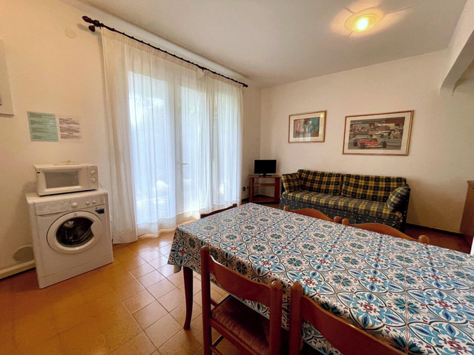 Others 4, Comfortable House With Shared Pool, Venezia