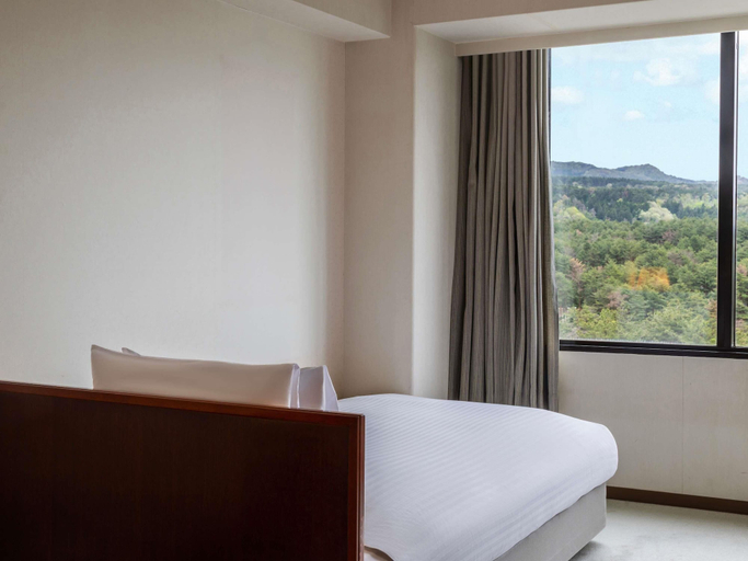 Bedroom 4, Mercure Tottori Daisen Resort & Spa, Hōki