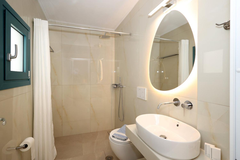 Bathroom 2, Galaxias Studios, Attica