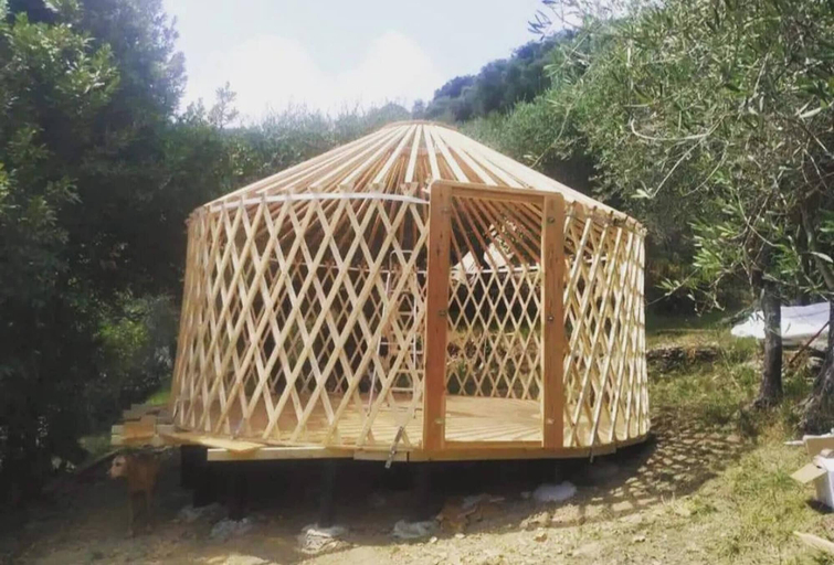 Property grounds 2, Room-a Yurt Among Olive Trees and the se, Genova