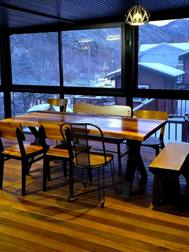 Food & Drinks 2, Yeongwol Gypsy Pension, Yeongwol