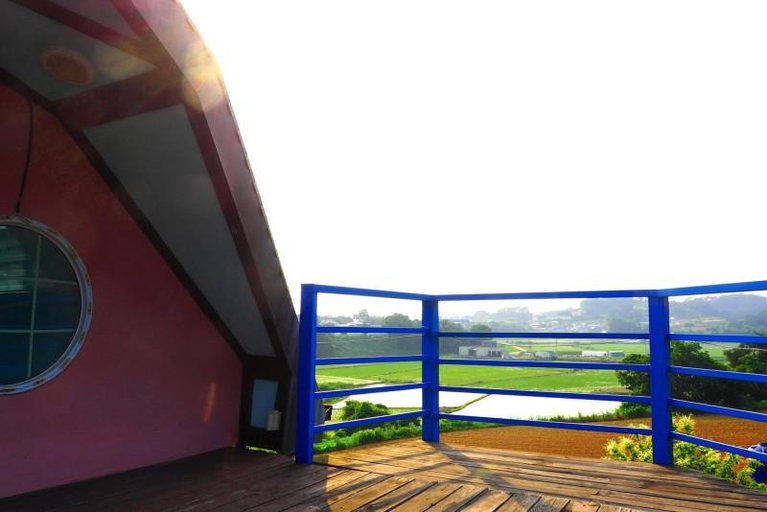 Others 5, Taean Muse Pension, Taean