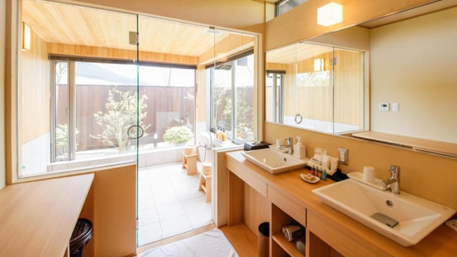 Bathroom 4, Okuyado Buaiso, Yufu