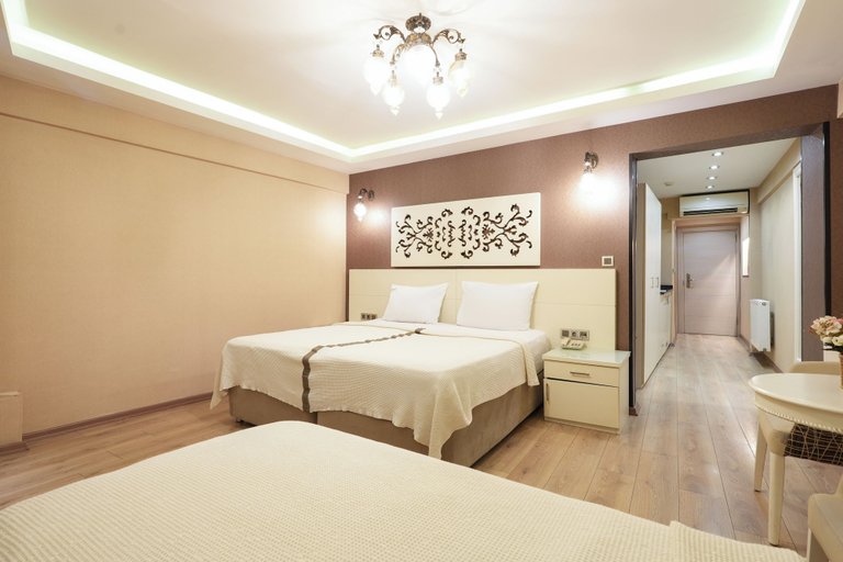 Bedroom 3, Rooms Inn Taxim, Beyoğlu