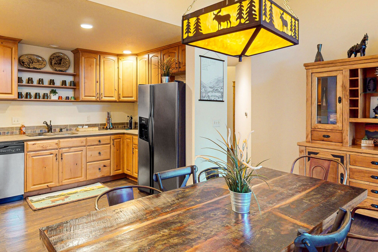 Room 4, Luxurious Dog-friendly Townhome Near Lake Estes With Fantastic Views, Larimer
