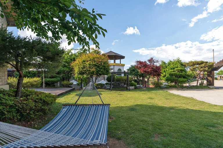 Others 3, Ganghwa Seongmododolmoro Pension A, Ganghwa