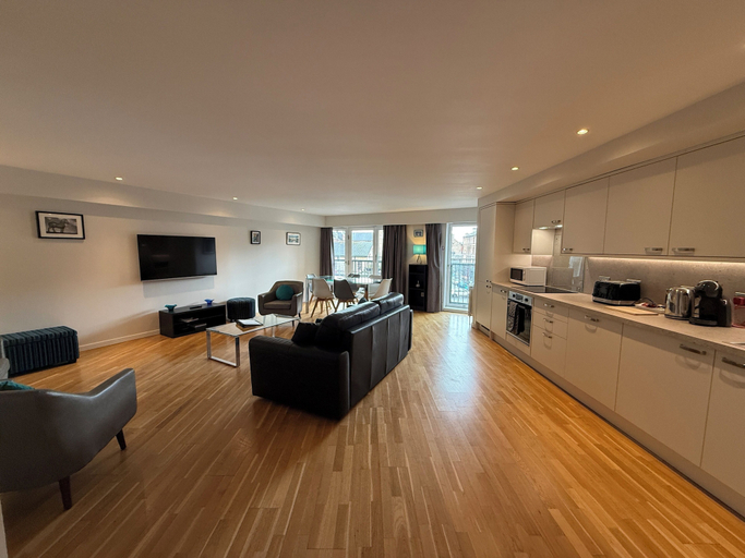 Food & Drinks 5, Tolbooth Apartments, Glasgow