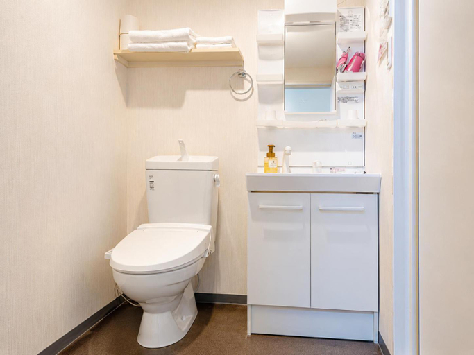 Bathroom 4, Floral Green Maple House, Kyoto