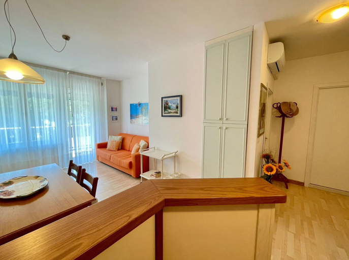 Living room 3, Beachfront Flat With a Stunning Terrace, Venezia