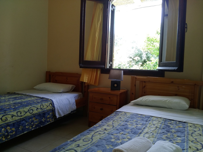 Bedroom 3, Spaceful Apartment With Veranda 'n Garden, Crete